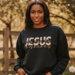 Blac Graphic JESEUS WOMEN SWEATER